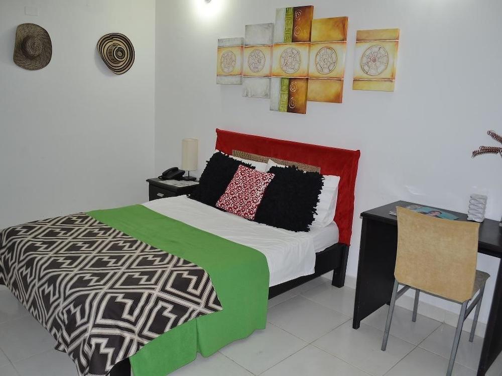 Ayenda Casa Real Hotel Monteria Exterior photo
